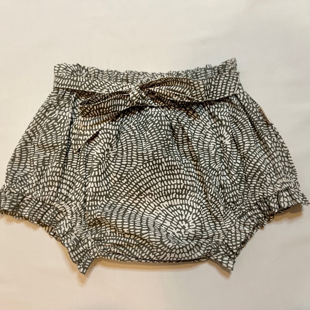 Chic Patterned Baby Bloomers with Bow